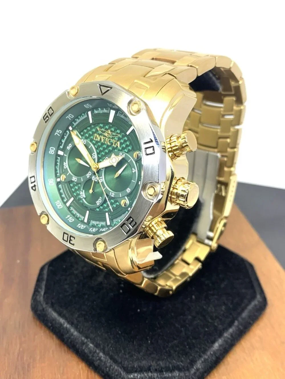 Invicta Men's Watch 38445 Pro Diver Quartz Green Dial Gold Stainless Steel 50mm
